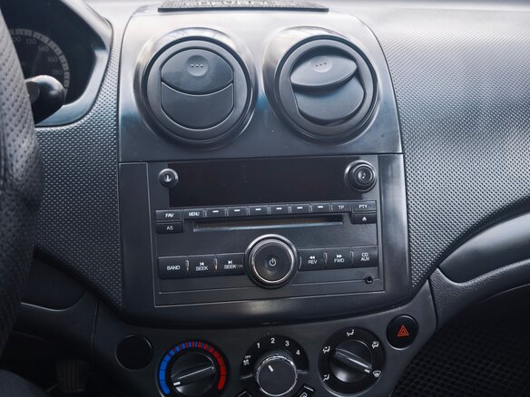 2010 Chevrolet Aveo I Рестайлинг, чёрный, 420000 рублей - вид 7