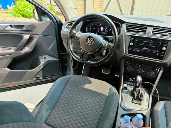 2019 Volkswagen Tiguan II, серый, 2190000 рублей - вид 19