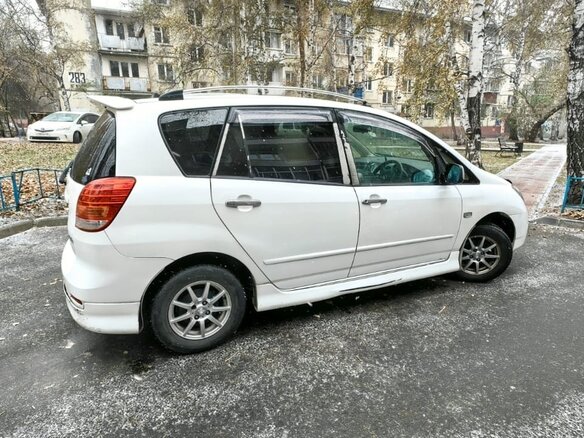2005 Toyota Corolla Spacio II, белый, 525000 рублей - вид 5
