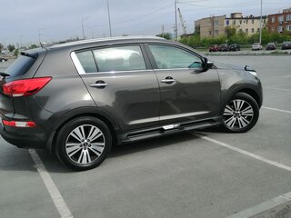 2014 Kia Sportage III Рестайлинг, серебристый, 1400000 рублей, вид 2