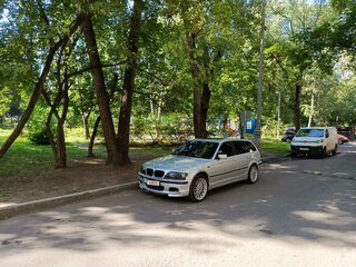 2002 BMW 3 серии 330xd IV (E46) Рестайлинг, серебристый, 1000000 рублей, вид 1