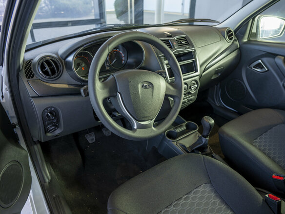 2026 Lada (ВАЗ) Granta I Рестайлинг, белый, 1800000 рублей - вид 14