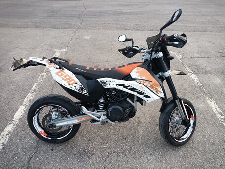 2010 KTM 690 SMC R, белый, 500000 рублей, вид 3