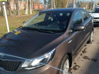 2017 Kia Rio III Рестайлинг, коричневый, 1000000 рублей, вид 3