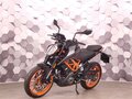 2022 KTM 390 Duke, чёрный - вид 1