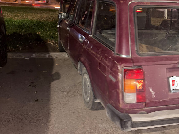 2002 Lada (ВАЗ) 2104 21047, пурпурный, 47000 рублей