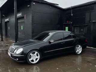 2003 Mercedes-Benz E-Класс 320 III (W211, S211), чёрный, 1070000 рублей, вид 2