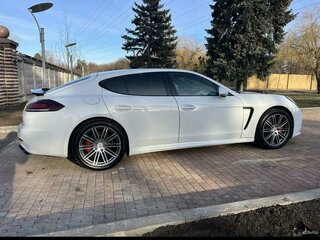 2016 Porsche Panamera GTS I Рестайлинг, белый, 4300000 рублей, вид 4