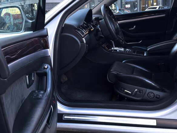 2007 Audi A8 Long II (D3) Рестайлинг 2, серебристый, 1100000 рублей - вид 7