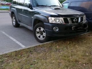 2009 Nissan Patrol V (Y61) Рестайлинг, чёрный, 2000000 рублей, вид 1