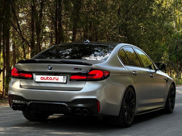2018 BMW M5 Competition VI (F90), серебристый, 7800000 рублей - вид 3