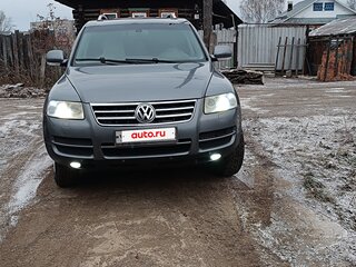 2005 Volkswagen Touareg I, серый, 850000 рублей, вид 1