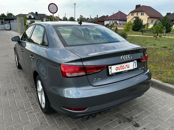 2019 Audi A3 III (8V) Рестайлинг, серебристый, 2200000 рублей - вид 5