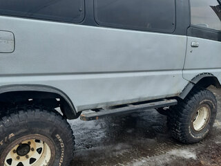 1991 Mitsubishi Delica III, серый, 850000 рублей, вид 5