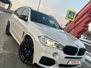 2013 BMW X5 50i III (F15), белый, 2600000 рублей, вид 1