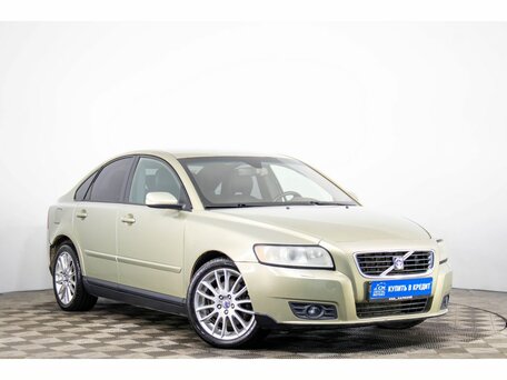 Volvo S40 II