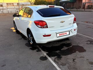 2012 Chevrolet Cruze I, белый, 800000 рублей, вид 4