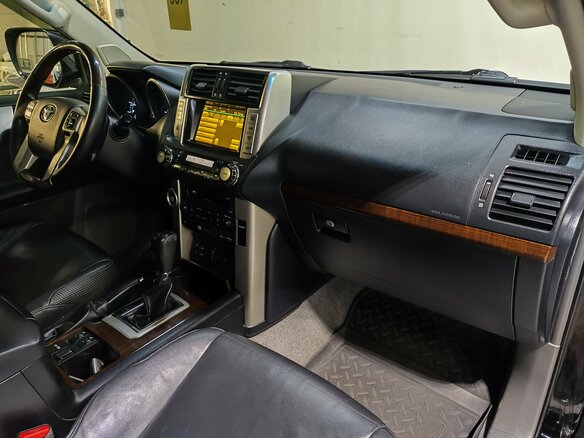 2009 Toyota Land Cruiser Prado 150 Series, чёрный, 2100000 рублей - вид 12