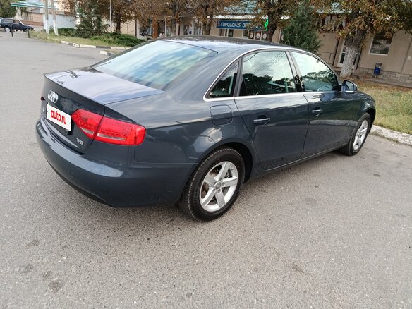 2011 Audi A4 IV (B8), серый, 1700000 рублей - вид 9