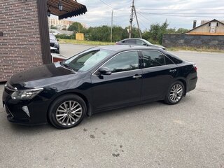 2017 Toyota Camry VII (XV50) Рестайлинг 2, чёрный, 2300000 рублей, вид 4