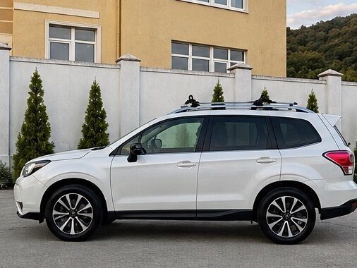 2016 Subaru Forester IV Рестайлинг 2, белый, 2590000 рублей - вид 5