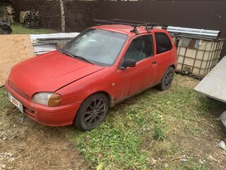 1997 Toyota Starlet IV (P80), красный, 150000 рублей, вид 1