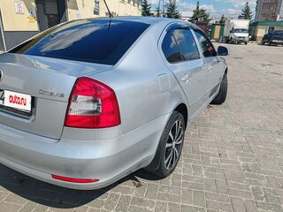 2011 Skoda Octavia II (A5) Рестайлинг, серебристый, 890000 рублей, вид 4