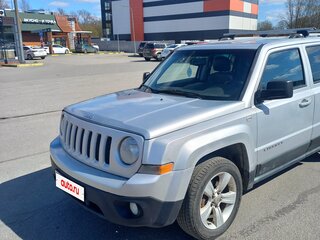 2011 Jeep Liberty (Patriot), серебристый, 1000000 рублей, вид 4