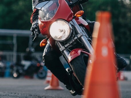 2004 Ducati Monster 800, красный, 350000 рублей, вид 4