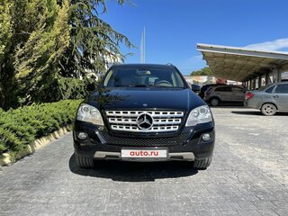 2008 Mercedes-Benz M-Класс 320 II (W164) Рестайлинг, чёрный, 2000000 рублей, вид 2