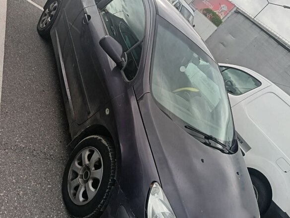 2001 Peugeot 307 I, фиолетовый, 190000 рублей - вид 4
