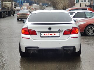 2010 BMW 5 серии 528i VI (F10/F11/F07), белый, 2000000 рублей, вид 3