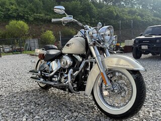 2015 Harley-Davidson Softail Deluxe, белый, 1070000 рублей, вид 4