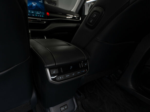 2026 Toyota Highlander IV (XU70), чёрный, 5900000 рублей - вид 15