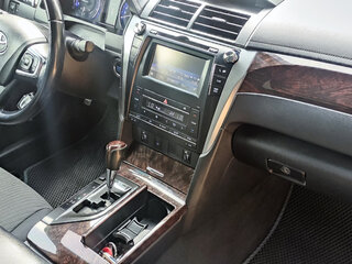 2015 Toyota Camry VII (XV50) Рестайлинг, серый, 1900000 рублей, вид 3