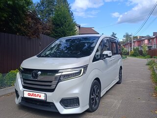 2017 Honda Stepwgn Spada V Рестайлинг, белый, 2100000 рублей, вид 1