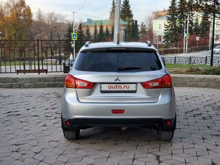 2013 Mitsubishi ASX I Рестайлинг, серебристый, 1300000 рублей, вид 5