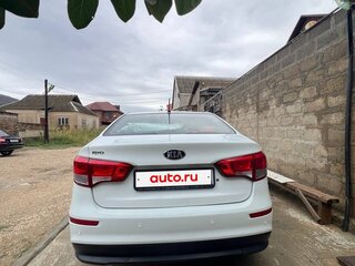2015 Kia Rio III Рестайлинг, белый, 840000 рублей, вид 4