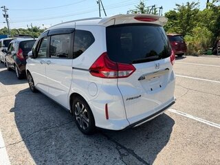 2021 Honda Freed+ II Рестайлинг, белый, 1033069 рублей, вид 5