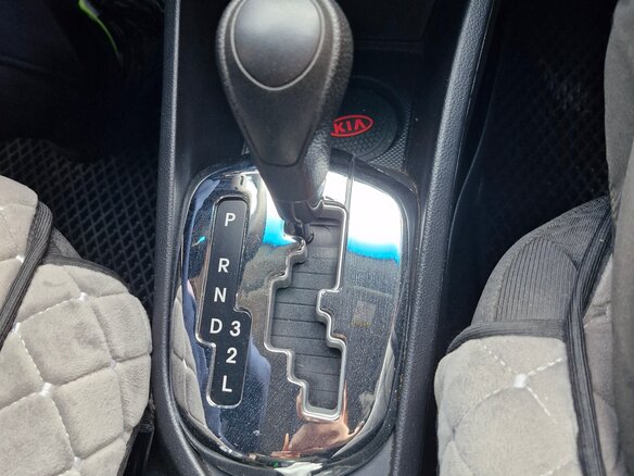 2013 Kia Rio 4-speed III, серый, 1000000 рублей - вид 7