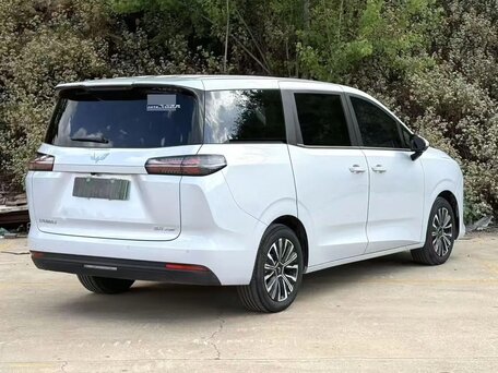 2025 Wuling Starlight 730, серебристый, 1950000 рублей, вид 4