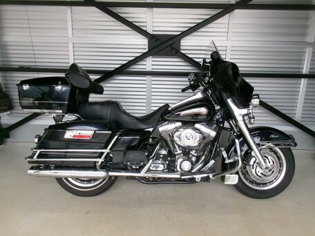 2006 Harley-Davidson Electra Glide, чёрный, 899000 рублей, вид 2