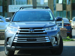 2019 Toyota Highlander III (XU50) Рестайлинг, серый, 3750000 рублей, вид 3