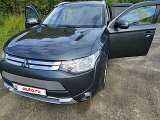 2014 Mitsubishi Outlander III, серый, 1480000 рублей, вид 2