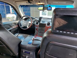 2011 Cadillac Escalade III, белый, 2300000 рублей, вид 5