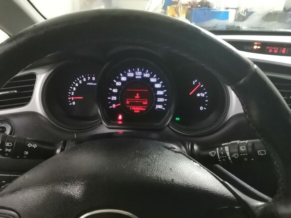 2014 Kia Ceed II, серебристый, 1195000 рублей - вид 8
