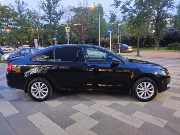 2016 Skoda Octavia III (A7), чёрный, 885000 рублей - вид 3