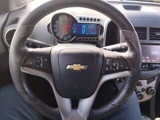 2014 Chevrolet Aveo II, чёрный, 650000 рублей, вид 5