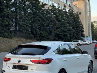 2021 Kia K3 II, белый, 2150000 рублей, вид 1