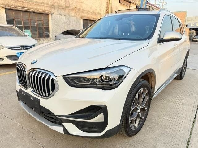 Открыть фотографии: BMW X1 II (F48) Рестайлинг